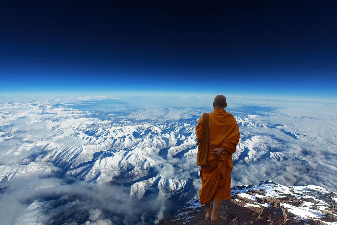 四月太阳下的动漫启示，动漫图里的世界探索